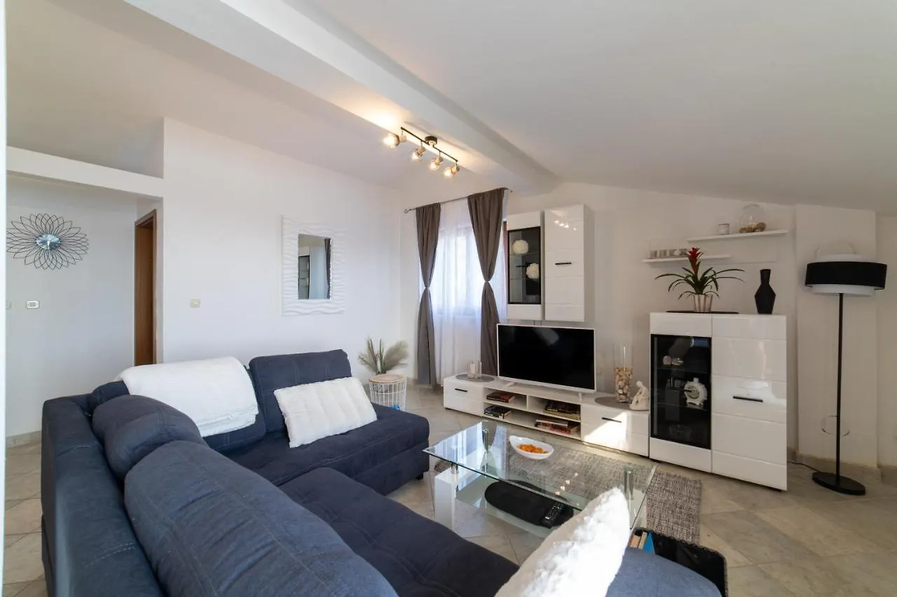 Villa Mira Apartman