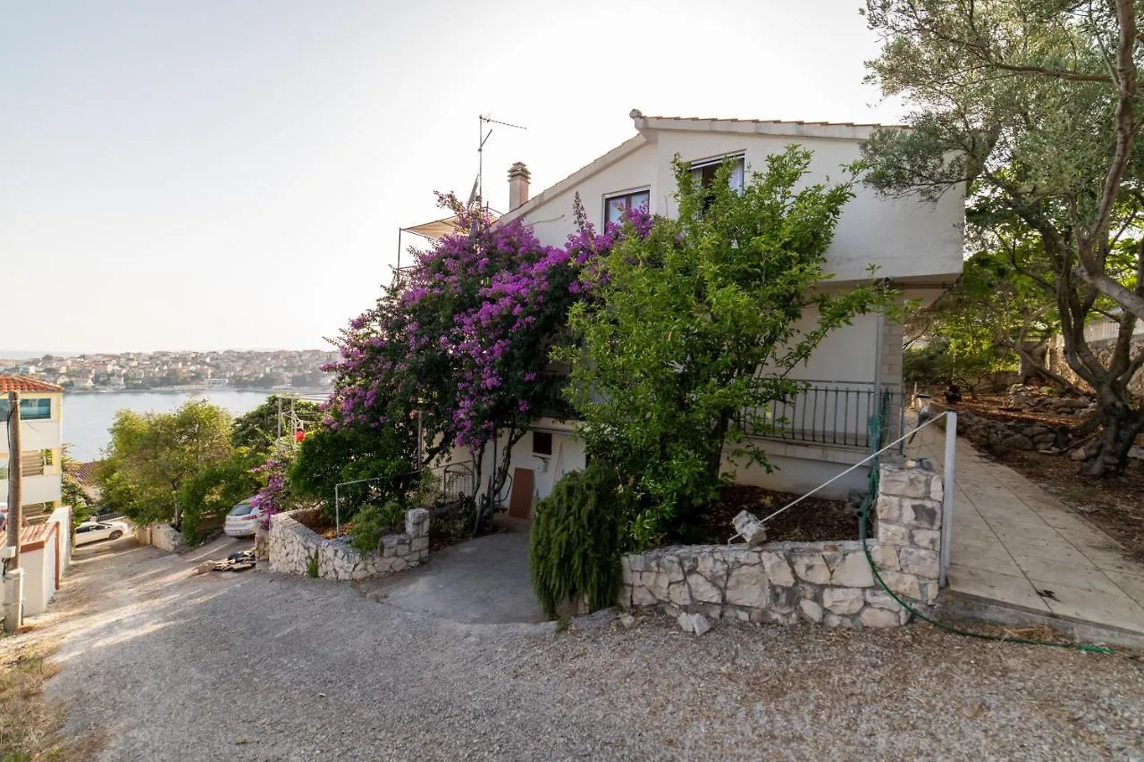 Villa Mira Trogir 0*,  Kroatien