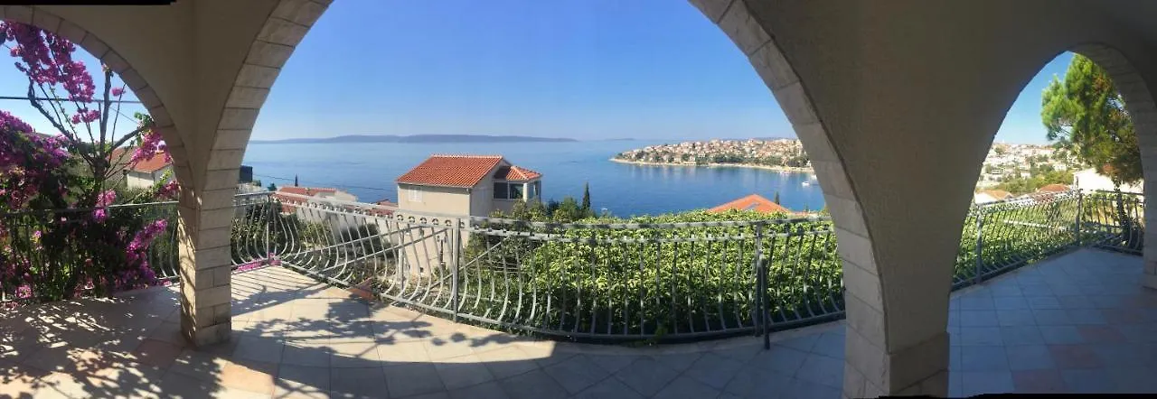 Villa Mira Trogir 0*,  Kroatien