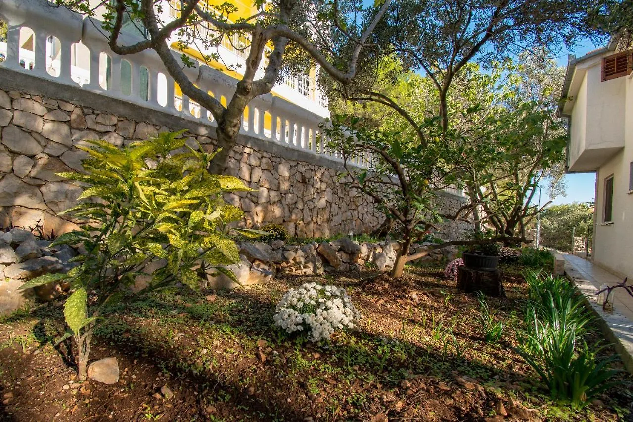 Apartment Villa Mira Trogir Kroatien
